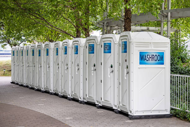 Portable Toilet Options We Offer in Florala, AL