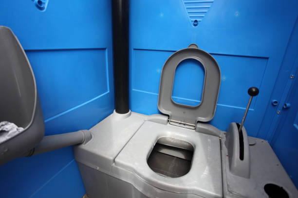 Best Portable restroom trailer rental  in Flora, AL