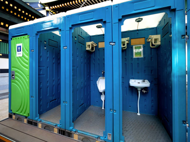 Best Porta potty rental near me  in Flora, AL